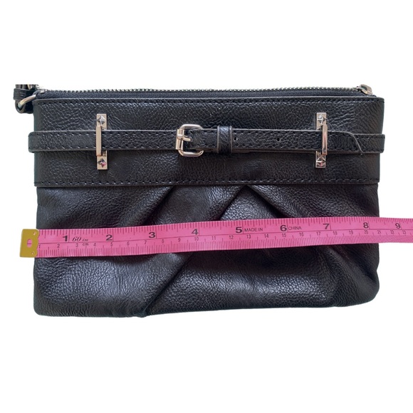 Simply Vera Vera Wang | Black Leather Handbag Wristlet w/ Silver Metal - Picture 4 of 5